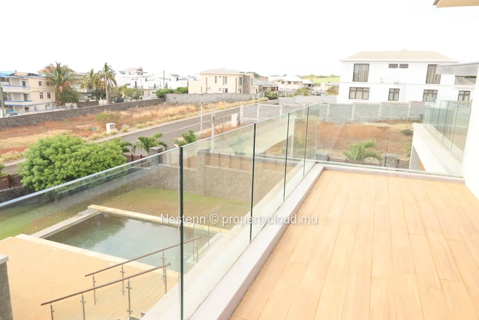 Élégante villa de 446 m² 