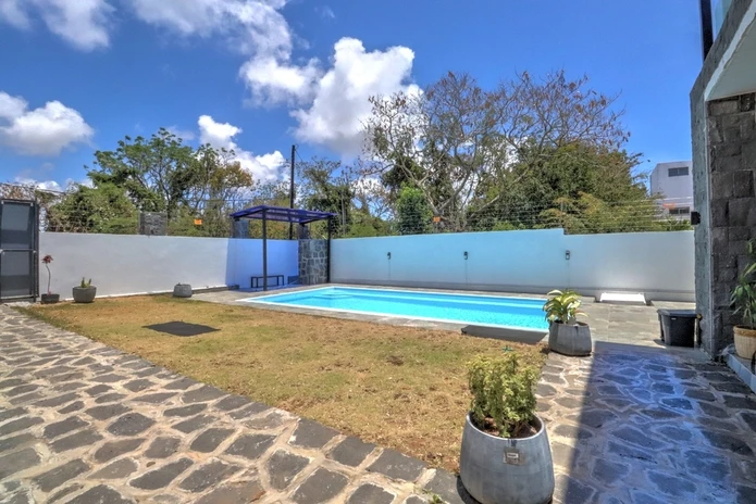 Brand new villa near Intermart 