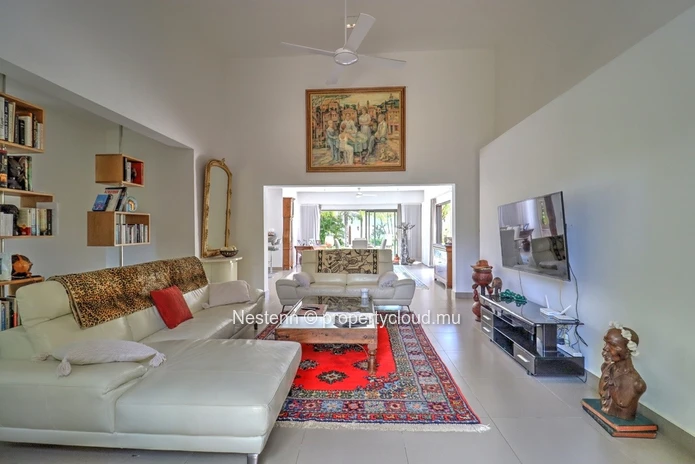 Villa 4 chambres + studio indépendant