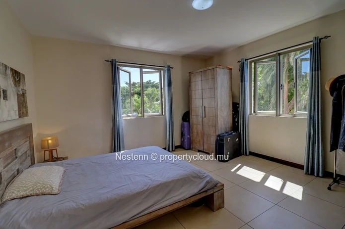 Confortable appartement de 3 chambres proche de la plage dans une résidence sécurisée. 