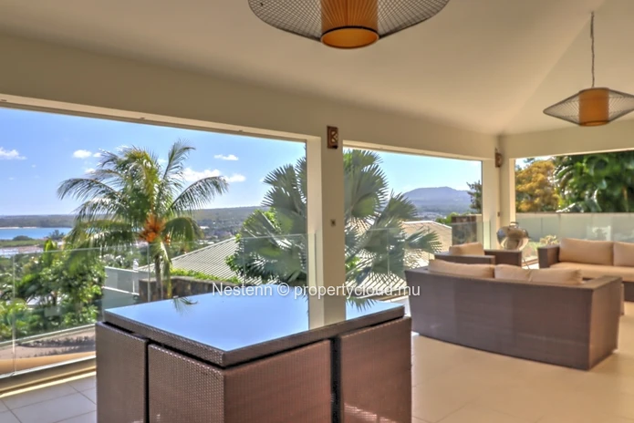 Fantastic 5 bedroom villa with panoramic sea views