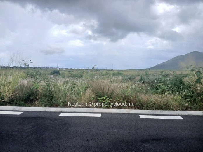 Land of 402m2