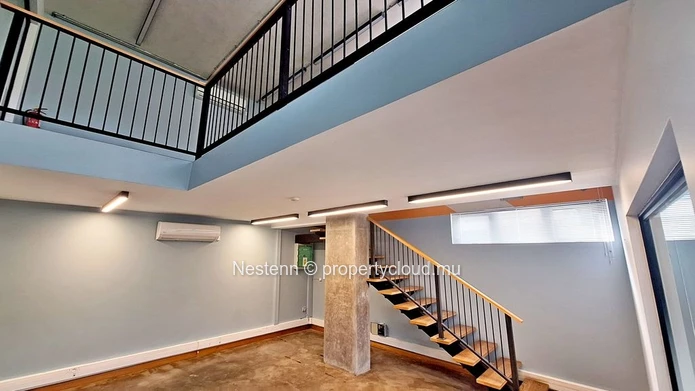 Beautiful 60 m² office space with a mezzanine