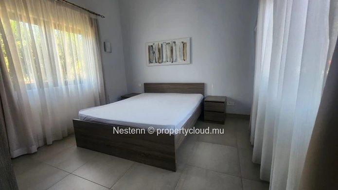 Duplex sécurisé de 3 chambres dans une résidence fermée