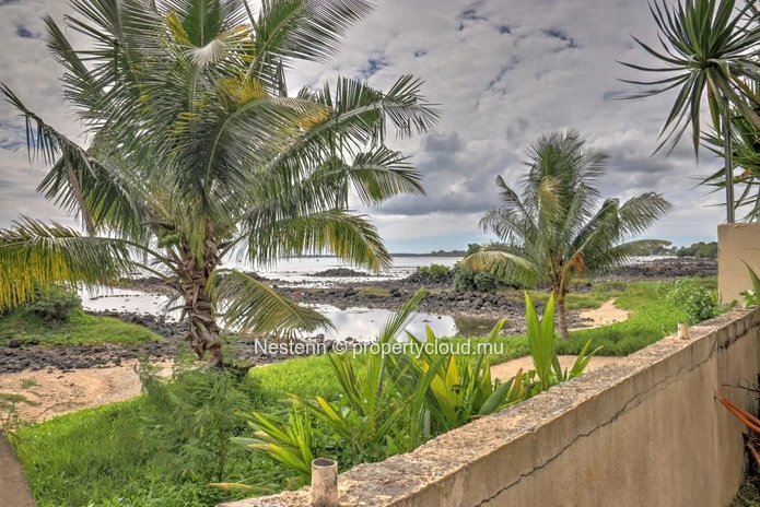 2-Bedroom beachfront apartment