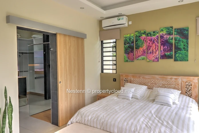 Belle villa de 3 chambres vendue avec une licence touristique idéalement