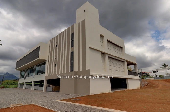 High-End offices & showrooms 