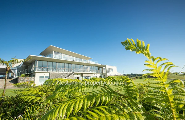 Terrains residentiels de 1832 m2 à 4060 m2, au cœur de l'île, sur un golf luxuriant