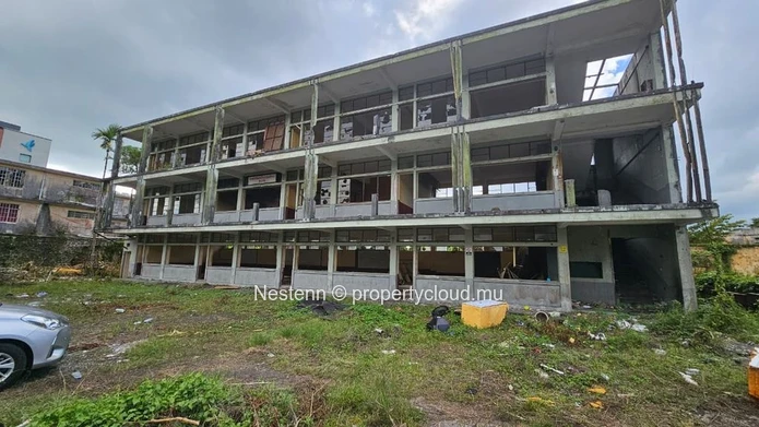 Commercial plot of 26 perches 