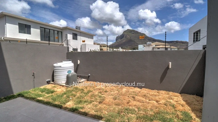 Villa duplex moderne avec vue mer et montagne 