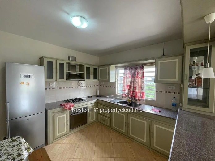 3-bedrooms house located in a quiet area