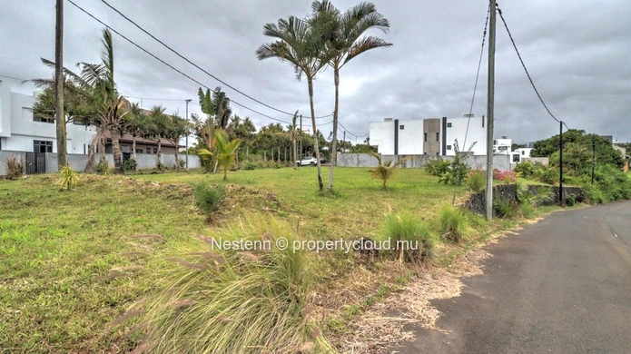 Plot of land of 437m2