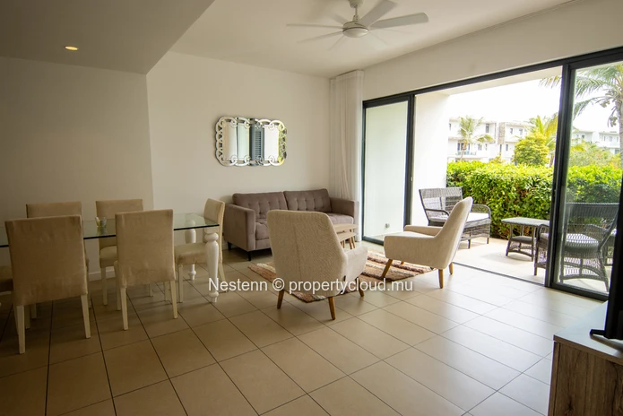 Furnished ground floor apartment with 3 bedrooms and garden 