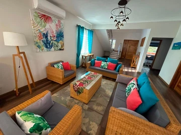 5 Bedroom House