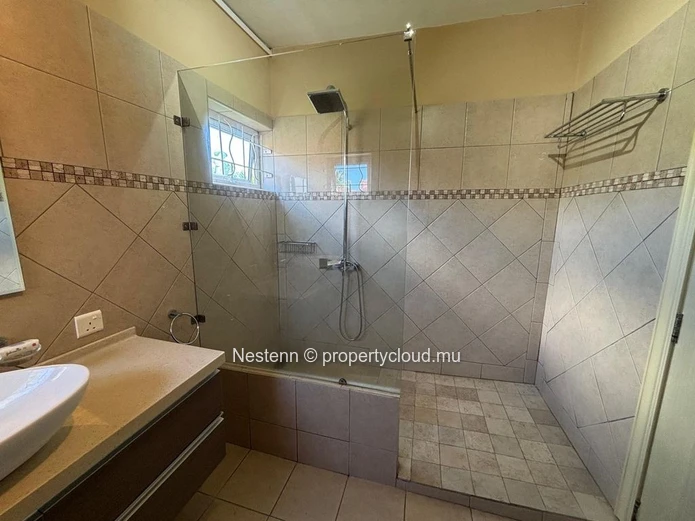 Charming traditional duplex villa with 4 bedrooms