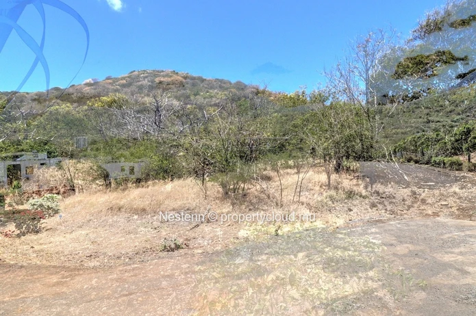 Terrain de 2968 m² dans un domaine privé.