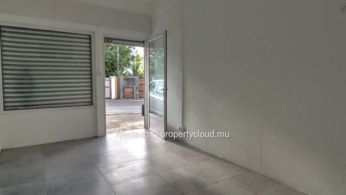 Espace commercial de 15,99 m² 