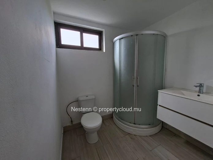 Villa de 4 chambres dans un residence securisee proche de la plage 