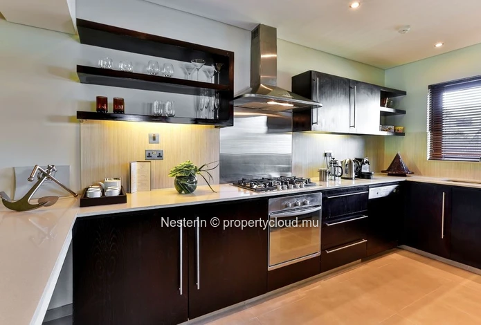  Luxueux appartement de 2 chambres en duplex en bord de mer dans une station balnéaire 