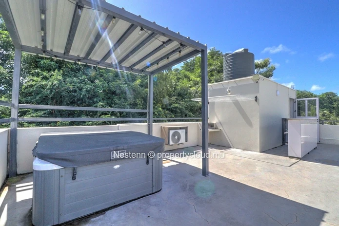 Appartement avec piscine privée
