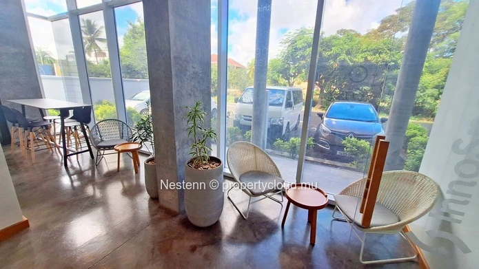 Beautiful 60 m² office space with a mezzanine