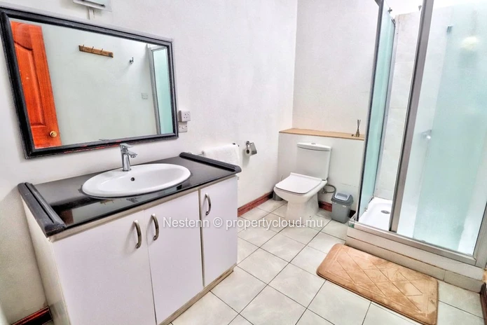 Élégant duplex 3 chambres avec piscine privée 