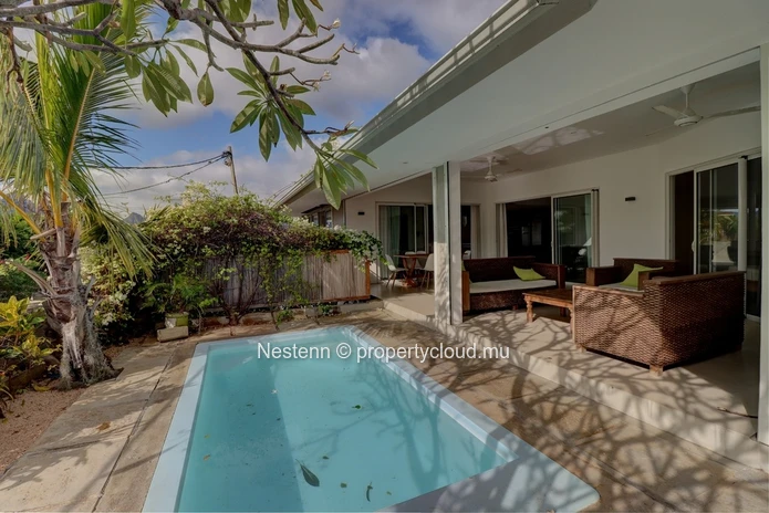 Luxueuse villa de 4 chambres dans un emplacement recherché à l'ouest de l'île.