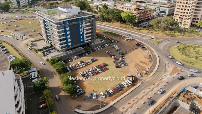 Terrain constructible très bien placé - Ebène - Parking - Immeuble potentiel