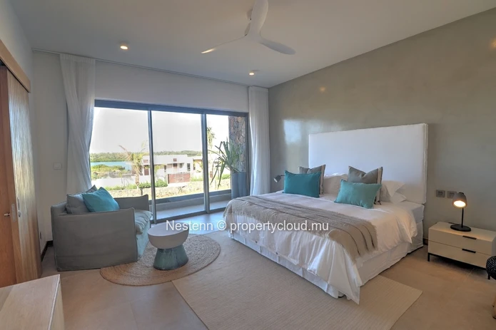 Villa de 4 chambres à l'architecture moderne dans un prestigieux domaine de golf