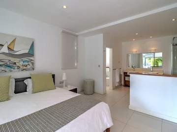4 Bedroom Apartment