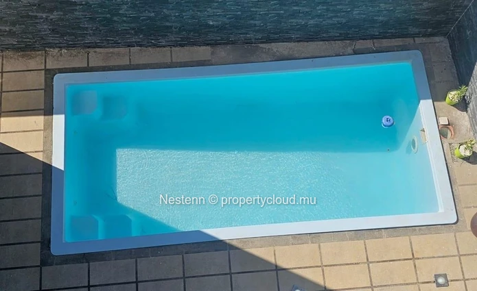 À LOUER – Superbe villa en Duplex  avec Piscine et Grand Jardin arbore.