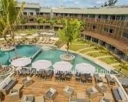 Duplex en residence avec piscine et plage a pied