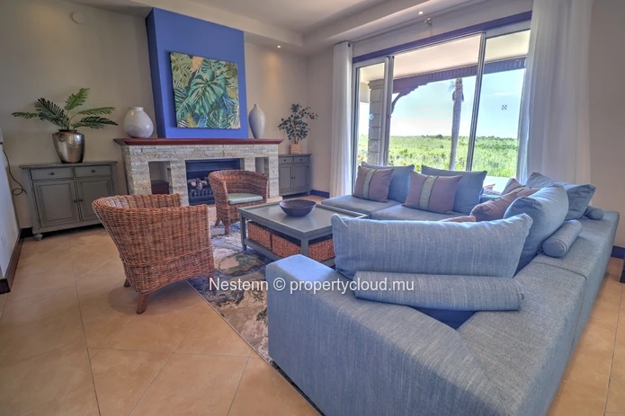 Spectacular colonial-style 4-bed villa 