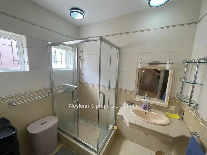 3-bedrooms house located in a quiet area