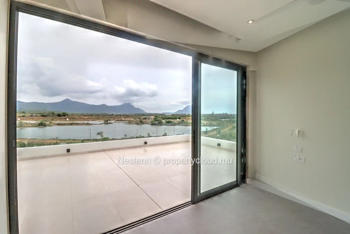 Penthouse de 4 chambres avec vue mer et montagne 