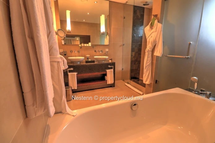Appartement de luxe de 3 chambres dans un domaine prestigieux.