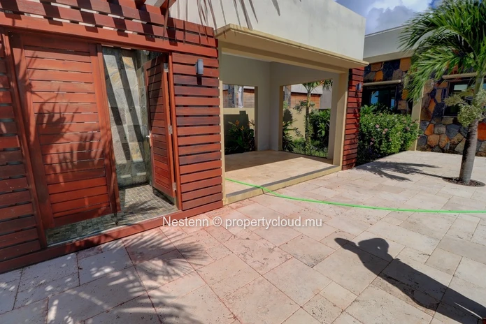 Villa moderne de 5 chambres avec piscine privée