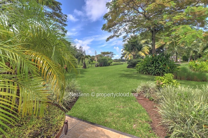 Superbe villa de 4 chambres avec un jardin tropical 