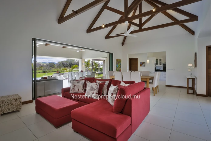 Villa moderne de 4 chambres en résidence sécurisée
