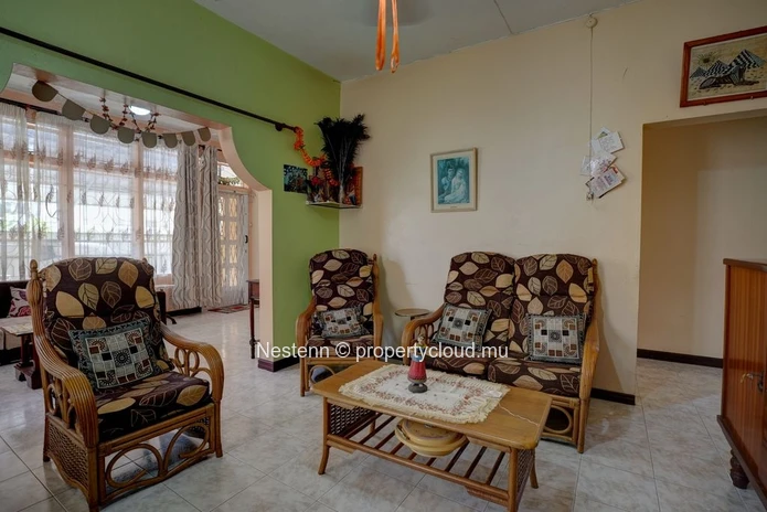 Maison de 200 m², construite sur un terrain de 241 m² 