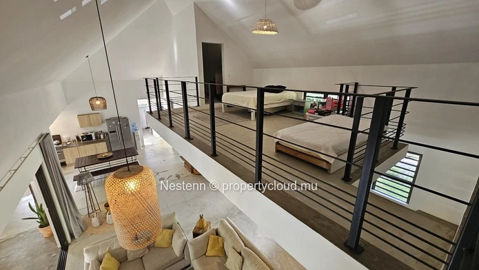 Charmante maison familiale entourée de verdure, idéale pour les amoureux de la nature et des animaux