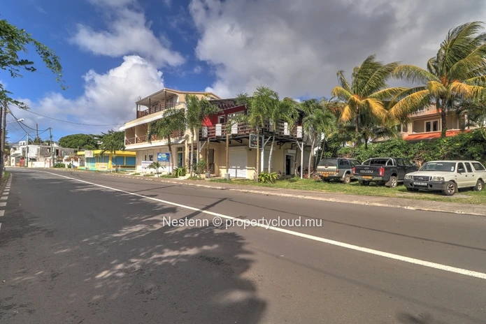 Building comprising of restaurant, guest house and office spaces with sea view