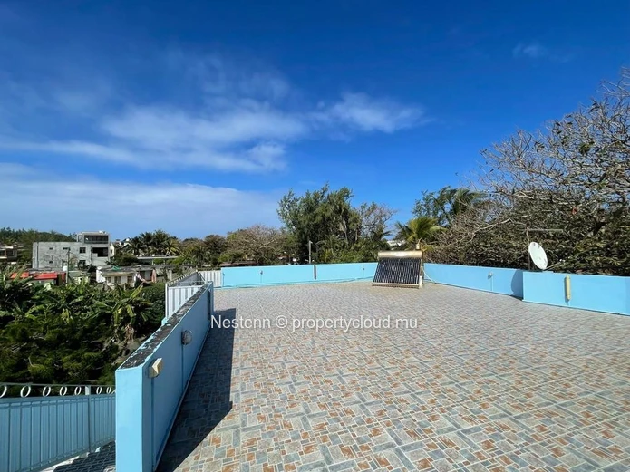 Charmante maison de 253,25 m2 proche de la plage 