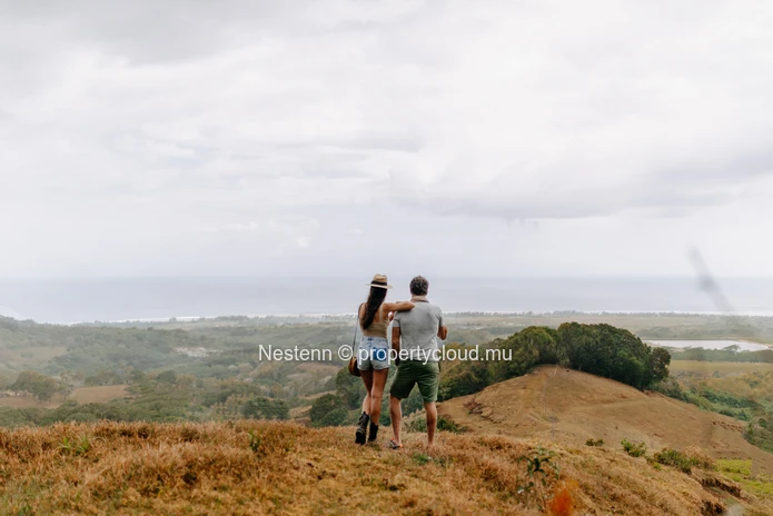 Terrain de 1530m² avec vue mer au sein d'un domaine d'exception.
