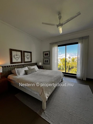 Superbe penthouse avec vue imprenable sur la mer et équipements adaptés aux familles