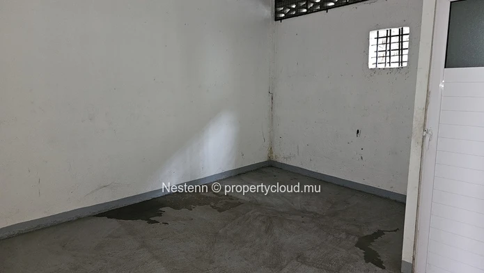 Entrepôt de 130m2