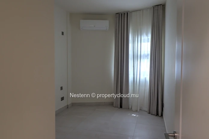 Spacious 3-Bedroom Apartment with Stunning Terrace Views