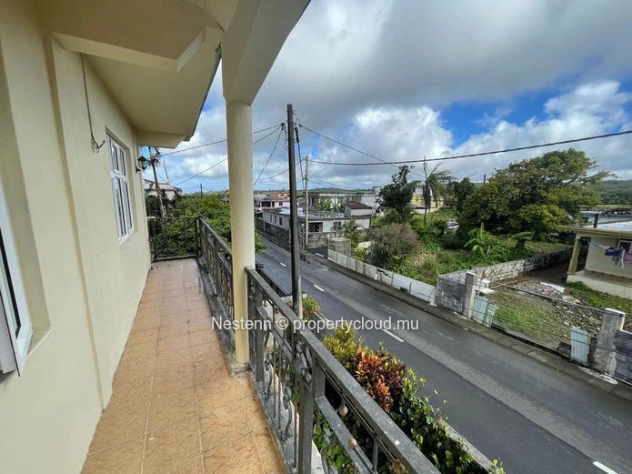 Spacious 2-Bedroom apartment with rooftop 