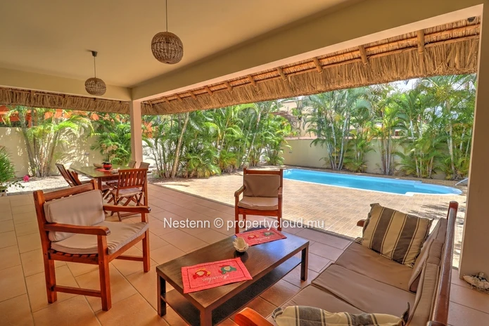 Villa de plain pied dans une residence securisee, prés de la mer