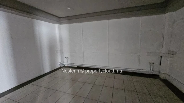 Commercial space of 175m²